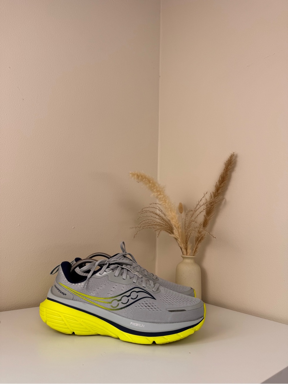 Saucony Guide 16 Running Shoes Gray/Yellow – US 10.5 / EU 44.5